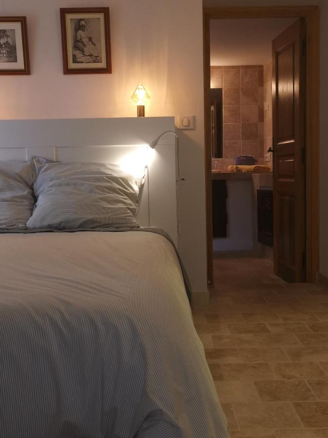 Le Nid Des Arts Bed and Breakfast Tourrettes Eksteriør billede
