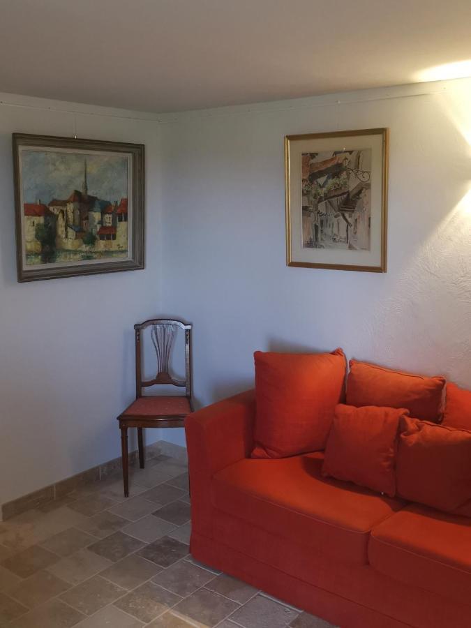 Le Nid Des Arts Bed and Breakfast Tourrettes Eksteriør billede